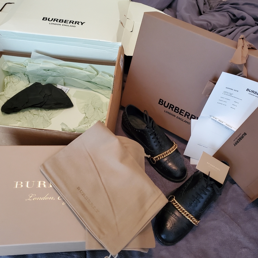Burberry Link Detail Leather Brogues Men's Dress Shoe